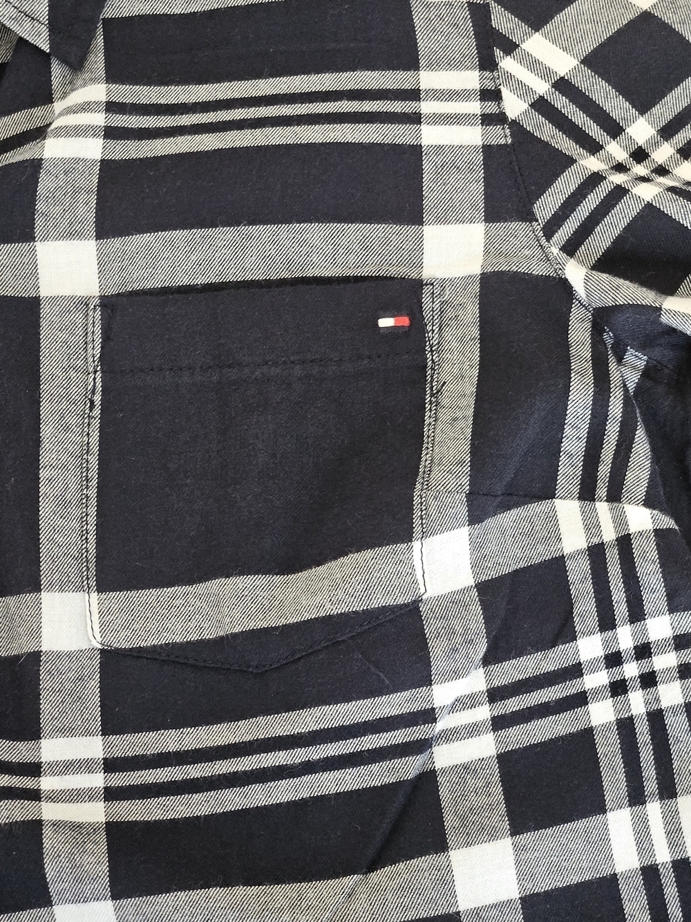 Tommy Hilfiger Plaid Roll-Tab Sleeve Button Down Shirt Small Navy Blue White - Picture 10 of 16